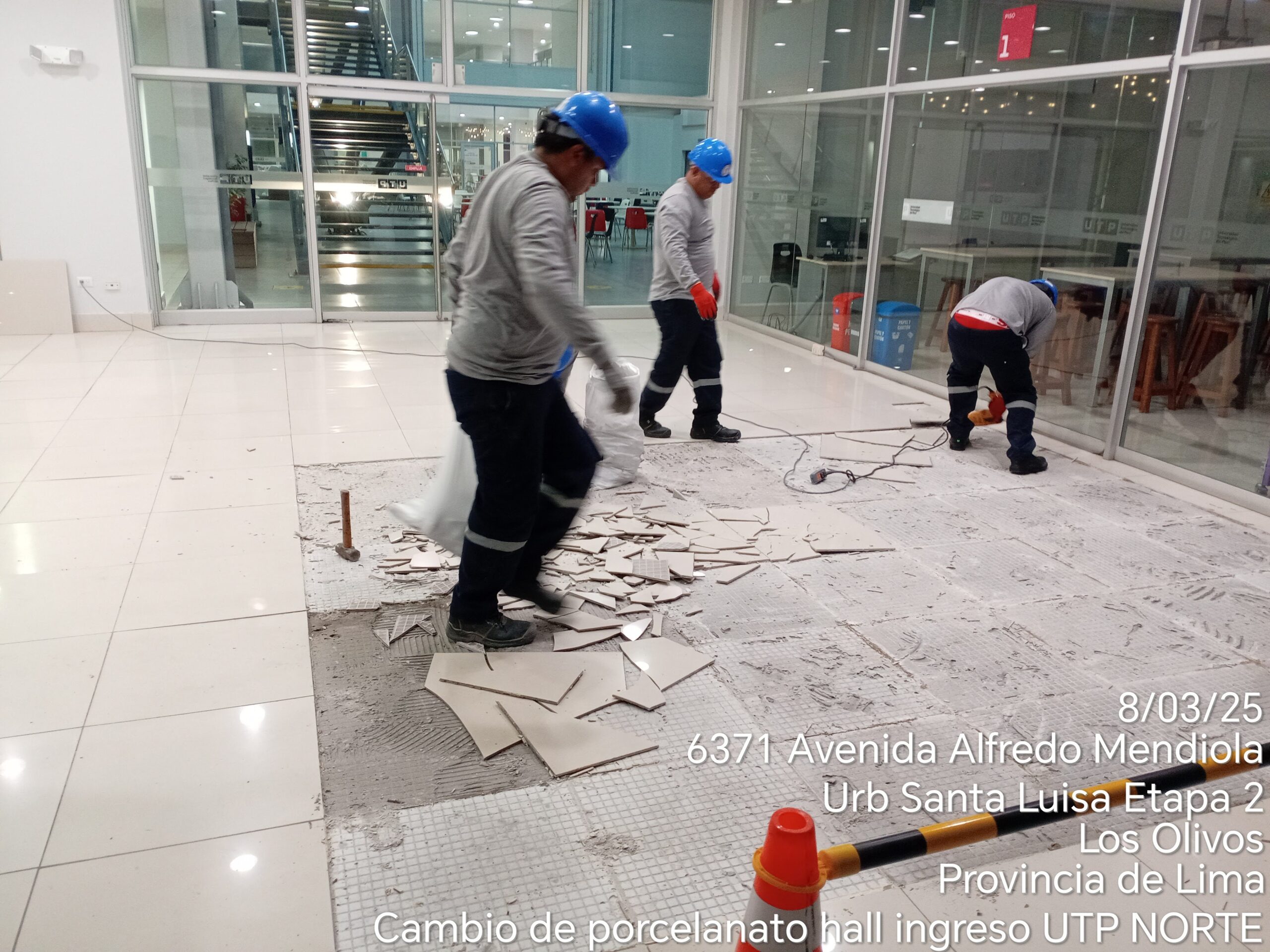 Projects cambio de porcelanato hall ingreso utp norte